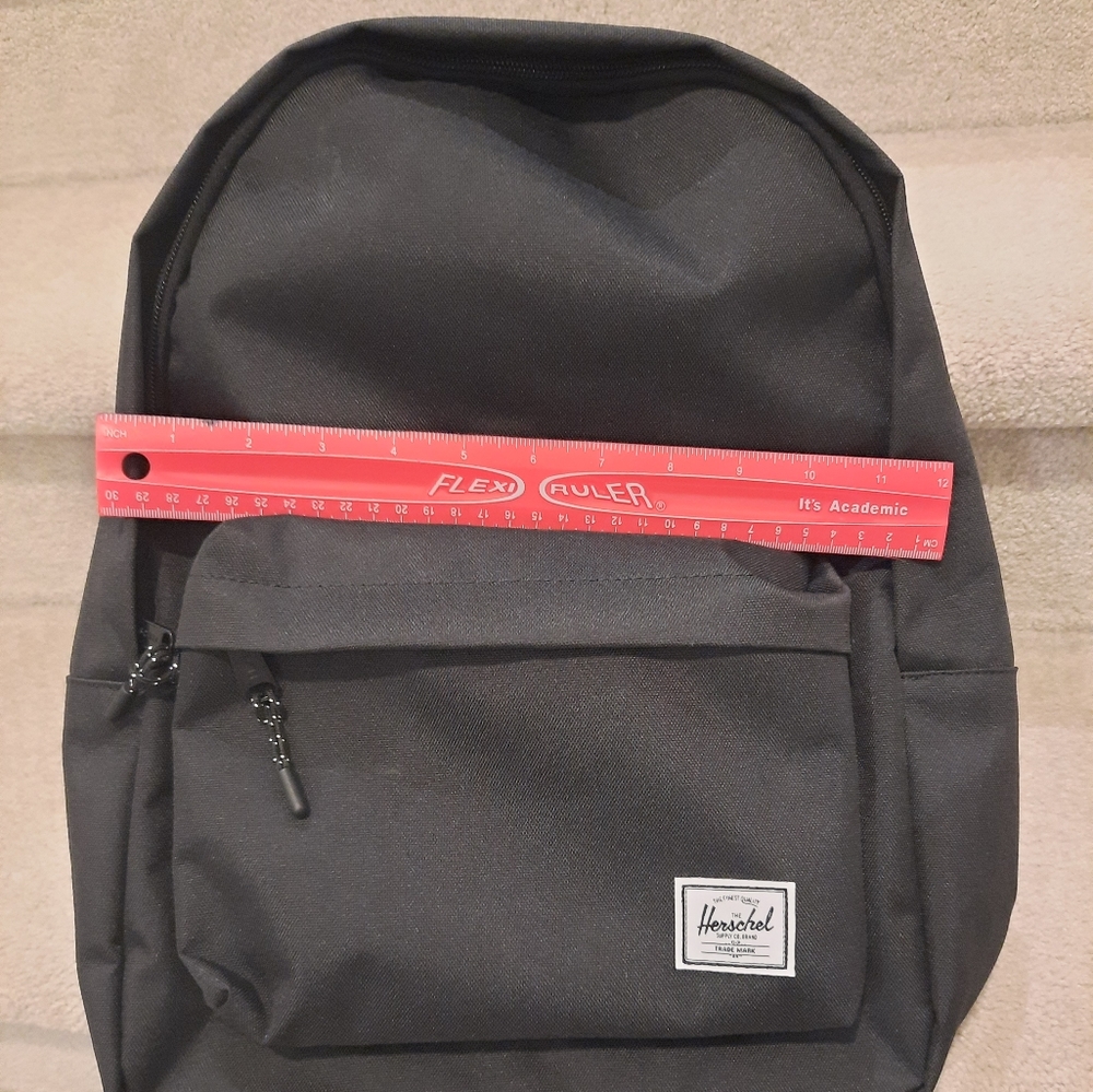 Herself classic backpack